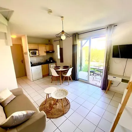 Apartment T2 Sun Hols Les Rives Du Piscine, Jardin